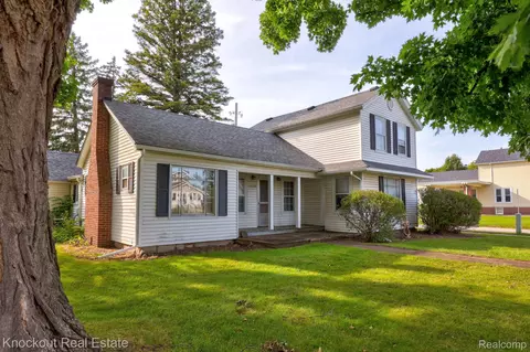 12078 Church St, Birch Run, MI 48415