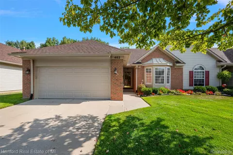 402 Mulberry Dr, Commerce, MI 48390