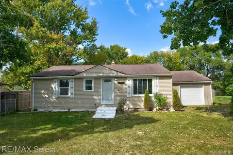 7079 Houghton Dr, Davison, MI 48423