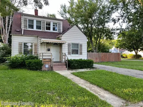 2433 Missouri Ave, Flint, MI 48506
