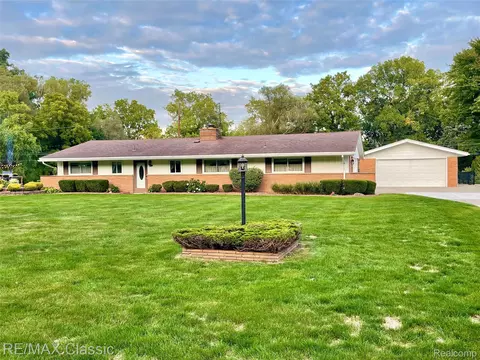 9304 Morrison Ave, Plymouth, MI 48170