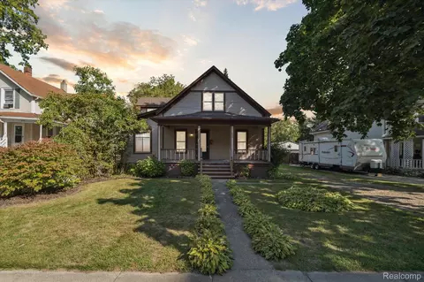 220 W 6th St, Imlay City, MI 48444