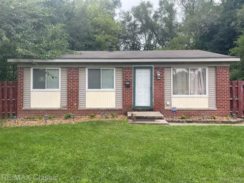 1717 Foley Ave, Ypsilanti, MI 48198
