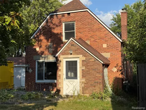 1914 Fairfield St, Saginaw, MI 48602