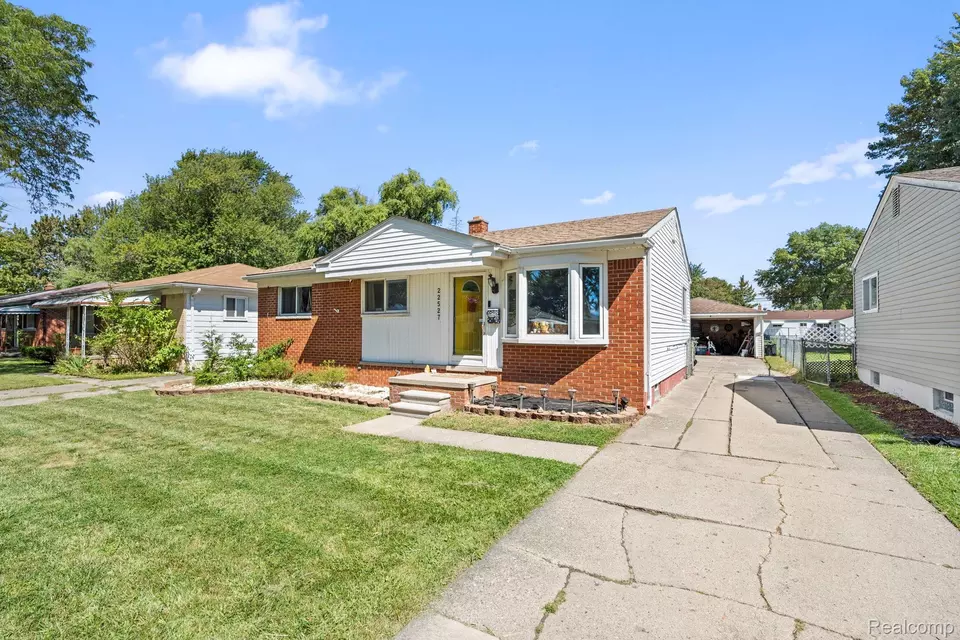 Other - 22527 Avon St, Saint Clair Shores, MI 48082 photo 10 of 11