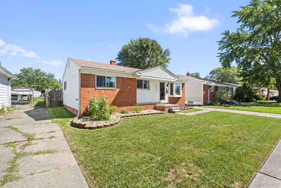 Other - 22527 Avon St, Saint Clair Shores, MI 48082 photo 11 of 11