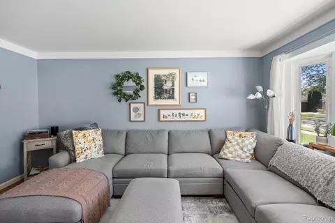 Living - 22527 Avon St, Saint Clair Shores, MI 48082 photo 1 of 1