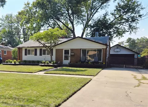 35903 Little Mack Ave, Clinton Township, MI 48035