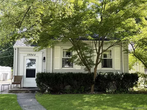 19944 Lennane St, Redford, MI 48240