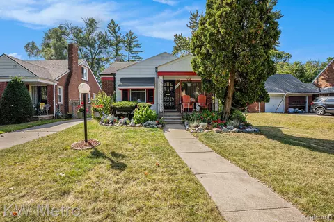 19757 Freeland St, Detroit, MI 48235