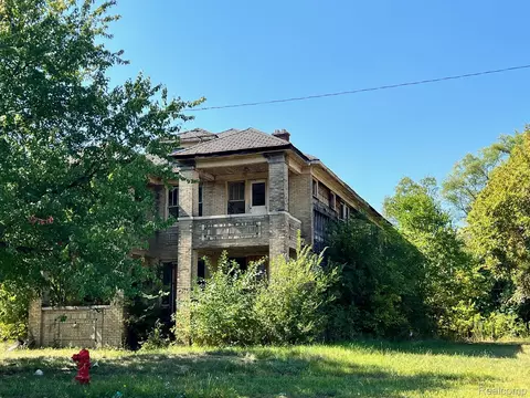 9359 Broadstreet Ave, Detroit, MI 48204