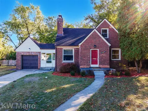 18469 Westland Ave, Southfield, MI 48075