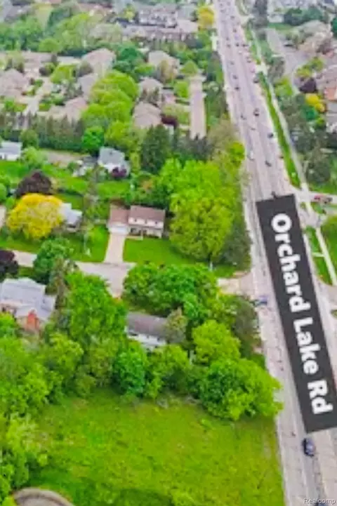0000 Orchard Lk, West Bloomfield, MI 48323
