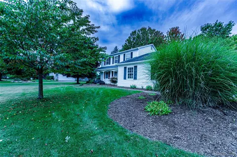 1402 Fieldstone Ct, Ann Arbor, MI 48108