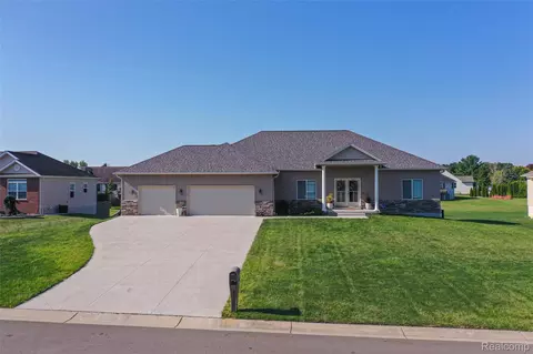 6128 Boulder Dr, Flushing, MI 48433 photo 1