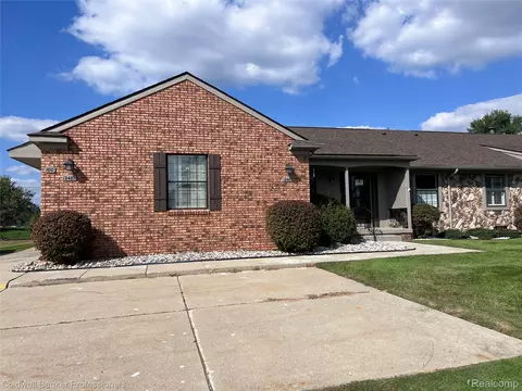 12485 Cambridge Blvd #2, Green Oak, MI 48178