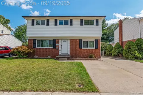 4803 Moore St, Wayne, MI 48184 photo 1