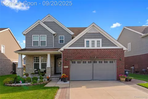 37175 Russell Dr, Westland, MI 48185