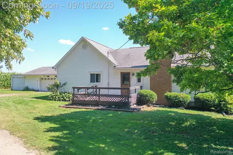 2250 Applegate Rd, Marlette, MI 48453