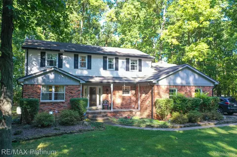 6567 Heaven Dr, Deerfield, MI 48855