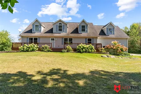 386 Meadowview Dr, Attica, MI 48412