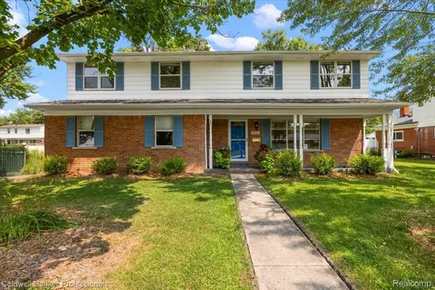 16262 Wayne Rd, Livonia, MI 48154