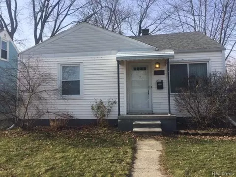 21801 Shakespeare Ave, Eastpointe, MI 48021