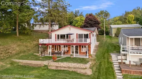 3124 Huston Dr, Millington, MI 48746