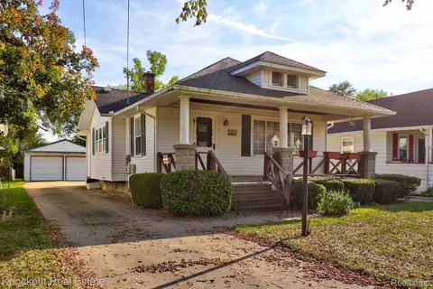 2821 Cooper Ave, Saginaw, MI 48602