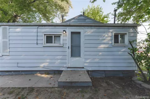 4901 Cornell St, Dearborn Heights, MI 48125