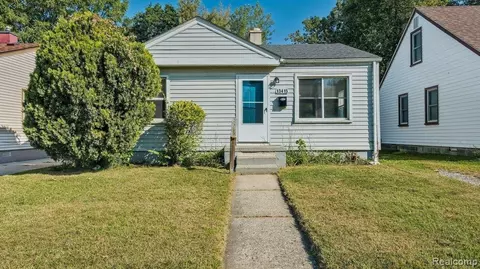 13415 Sherman Ave, Warren, MI 48089