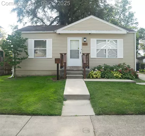 1206 Rosewood St, Ferndale, MI 48220