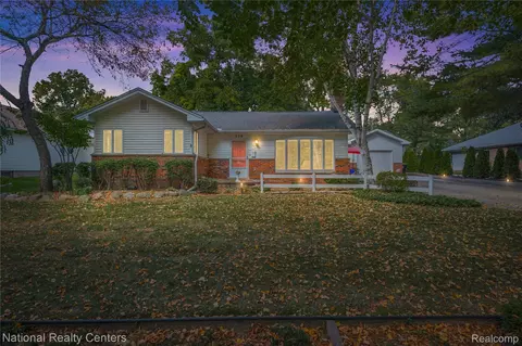 356 Fairbrook St, Northville, MI 48167