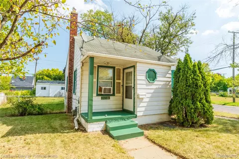 20500 Hickory St, Detroit, MI 48205