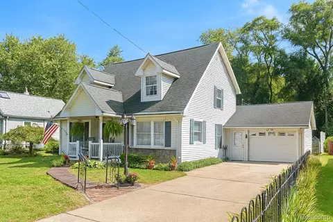 3132 Saint Pierre St, Monroe, MI 48162