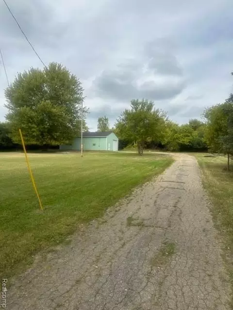 3 9 Acres W Court St, Flint, MI 48532