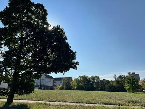 240 Hendrie St, Detroit, MI 48202