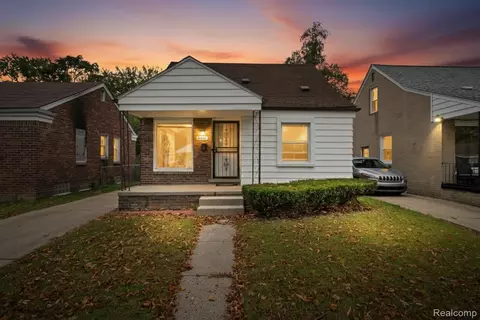 18431 Edinborough, Detroit, MI 48219