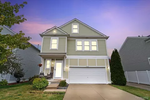 50462 Theodore Ln, Chesterfield, MI 48051