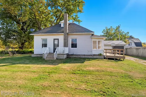 1526 Main St, Moore, MI 48472