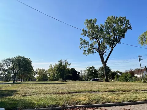 5767 Wabash St, Detroit, MI 48208