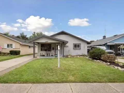 7866 Katherine St, Taylor, MI 48180