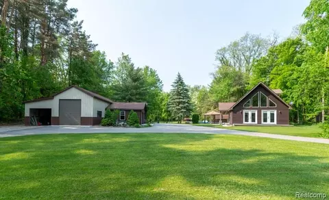3591 Curry Rd, Wells, MI 48723