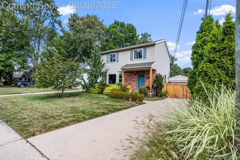 2650 Cummings Ave, Berkley, MI 48072