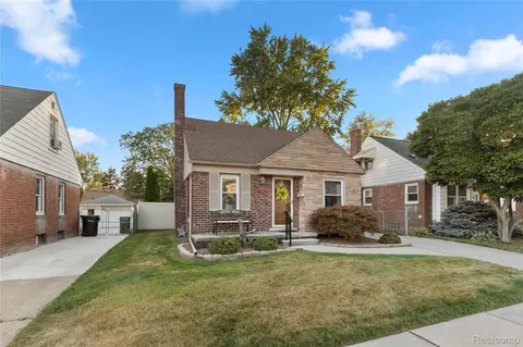 15573 Thomas Ave, Allen Park, MI 48101
