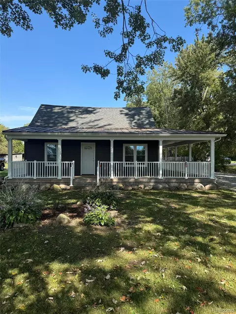 32736 Sibley Rd, Romulus, MI 48174