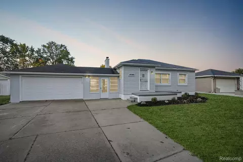 18586 Old Homestead Dr, Harper Woods, MI 48225