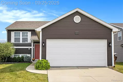 3696 Wescott Ct, Howell, MI 48855
