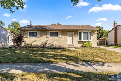 39250 Northampton St, Westland, MI 48186