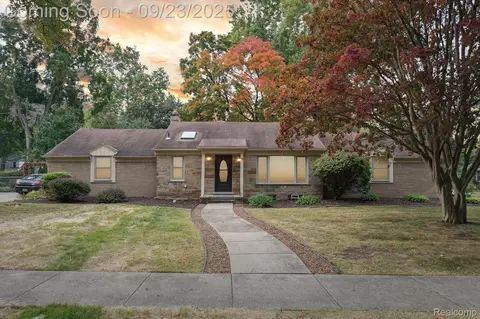 18797 Wiltshire Blvd, Lathrup Village, MI 48076